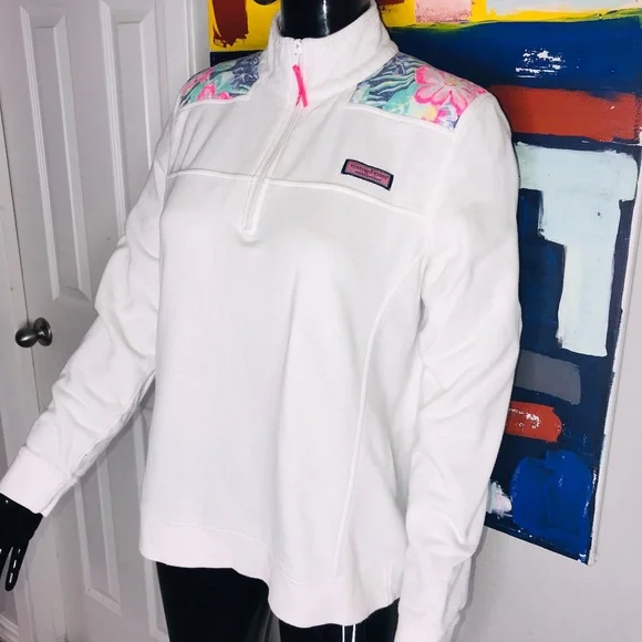 Vineyard Vines Floral Shoulder Fleece - Picture 3 of 8